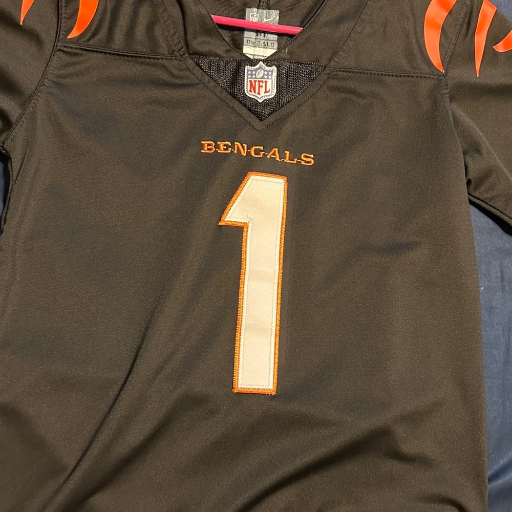 NFL Bengals Jersey Chase youth Medium 10/12
